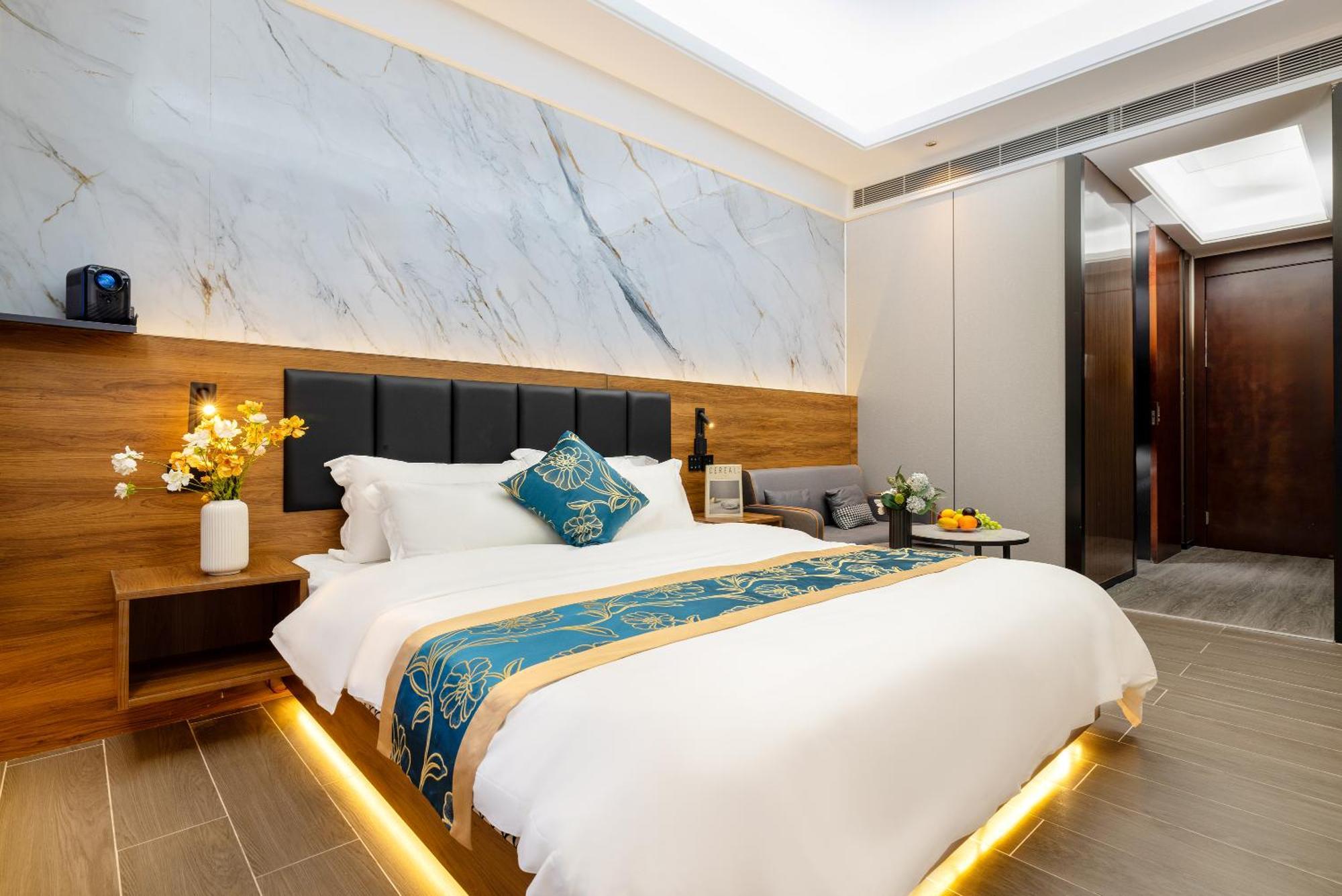Xingyin Cloudy Hotel Guangzhou Changgang Subway Station - Free Shuttle Bus To Canton Fair Complex During Canton Fair Period Bagian luar foto